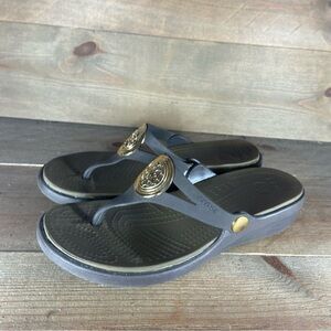 crocs sanrah womens size 6 shoes brown slip on wedge thong comfort sandals